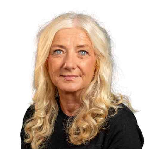 Denise Barrett, Clan Support