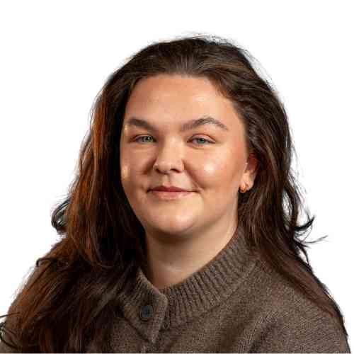 Sophie Hanlon, Client Services Assistant